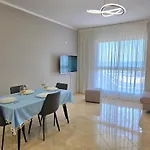 Sea View In 100 ドゥラス