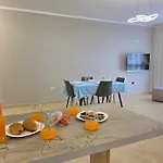 Appartement Sea View In 100 *