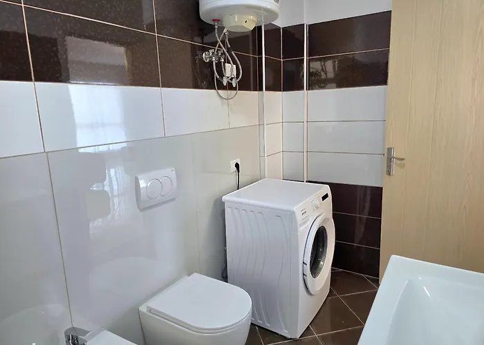 Sea View In 100 Apartment *