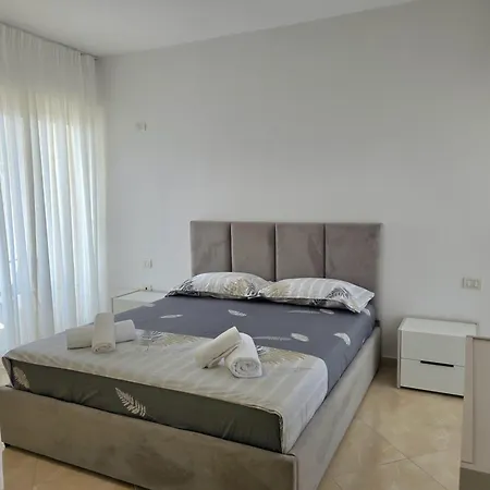 Apartament Sea View In 100 *