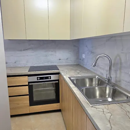 Apartament Sea View In 100 Durrës
